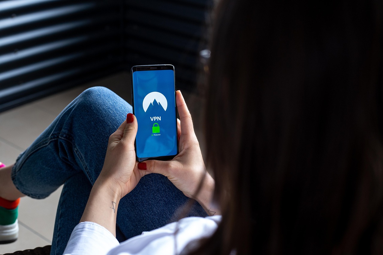 话机世界实名账号：上海代理公司注册规定